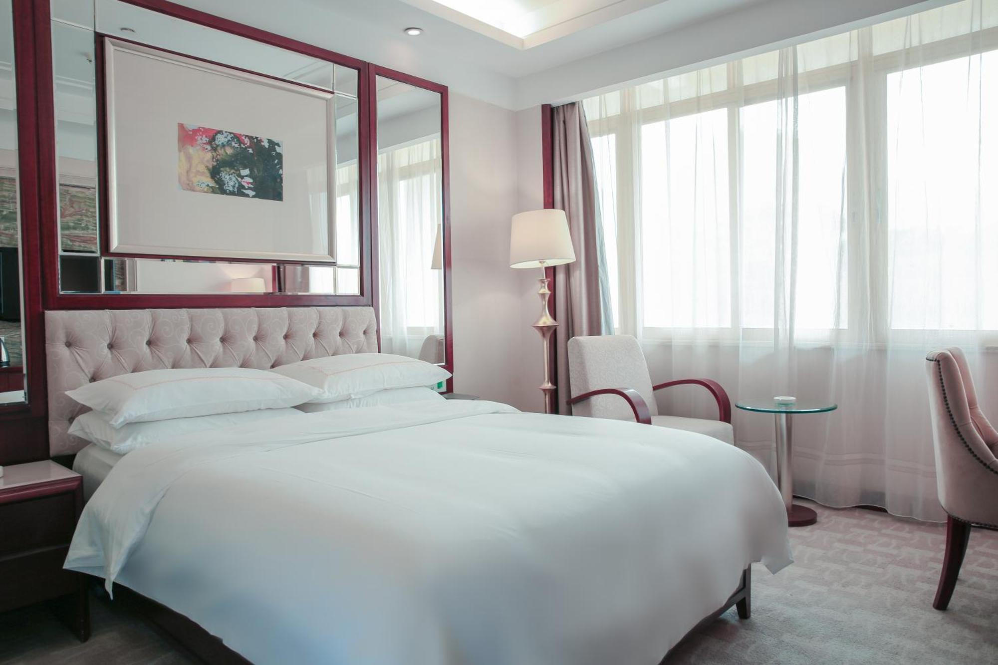 Hotel Ramada Shenzhen Baoan Esterno foto
