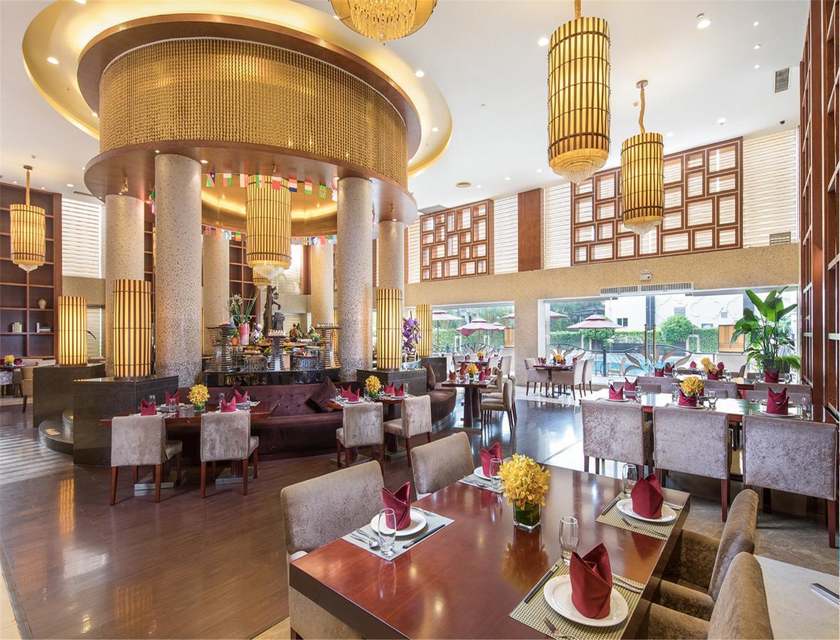 Hotel Ramada Shenzhen Baoan Esterno foto