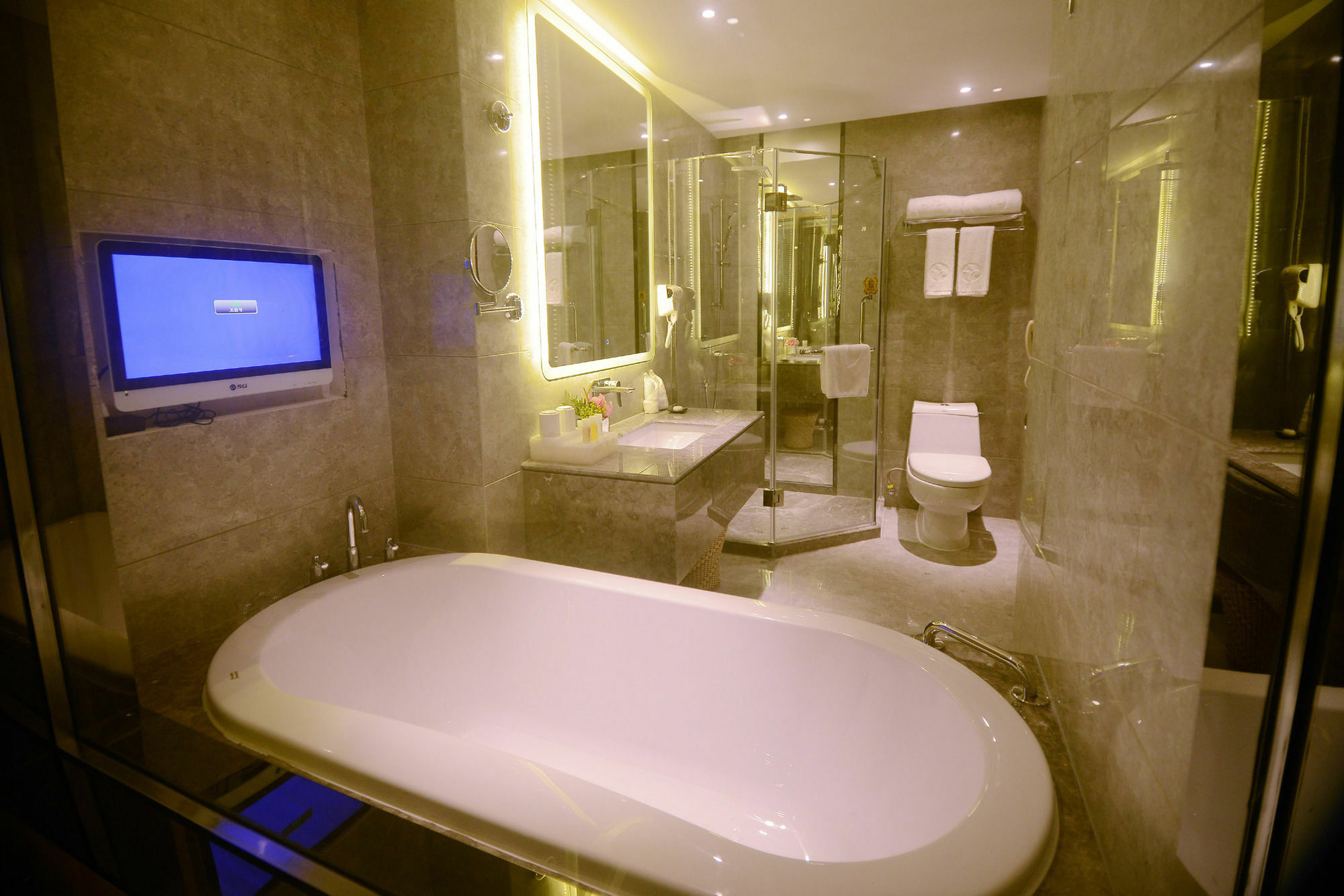 Hotel Ramada Shenzhen Baoan Esterno foto