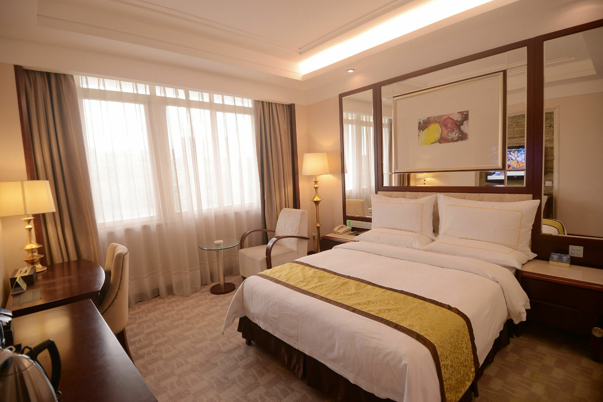 Hotel Ramada Shenzhen Baoan Esterno foto